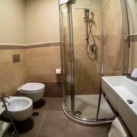Hotel Dei Leoni 3*